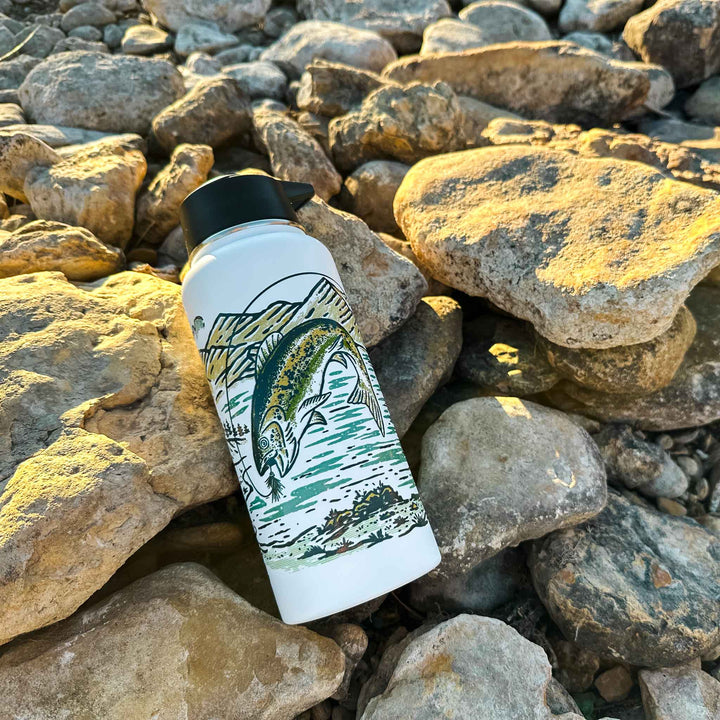 High Country Catch 32oz Insulated Water Bottle