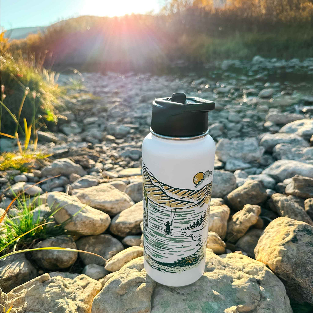 High Country Catch 32oz Insulated Water Bottle