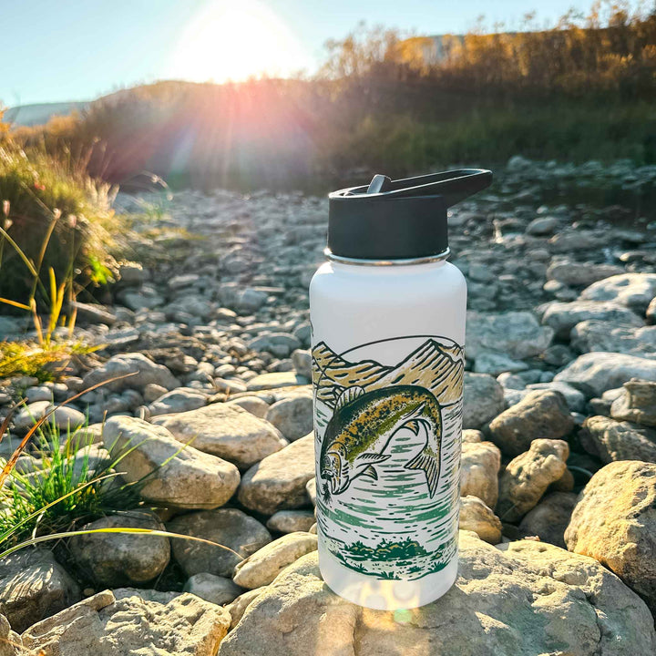 High Country Catch 32oz Insulated Water Bottle